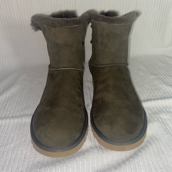 Ugg classic mini forest green size 10 - Picture 6 of 6